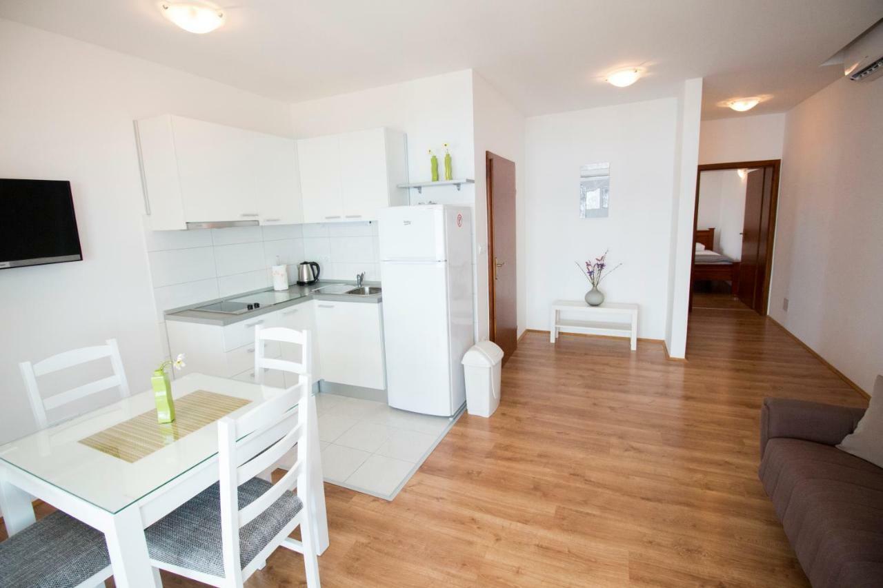 Apartments Liber Lokva Rogoznica Kültér fotó